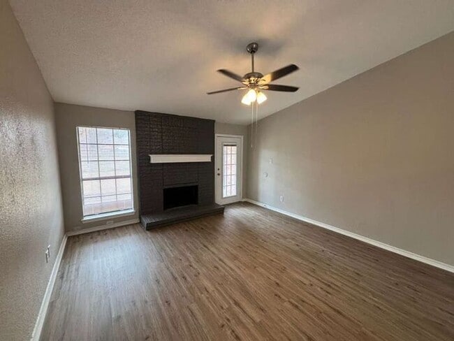 Building Photo - 1206 Devonshire Ln