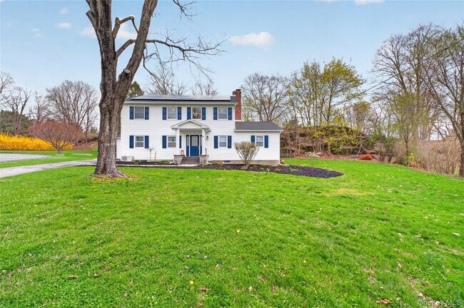 Foto del edificio - 22 Blossom Hill Dr