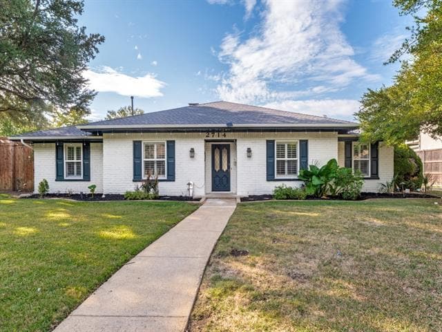 Foto principal - 2714 Carriage Ln
