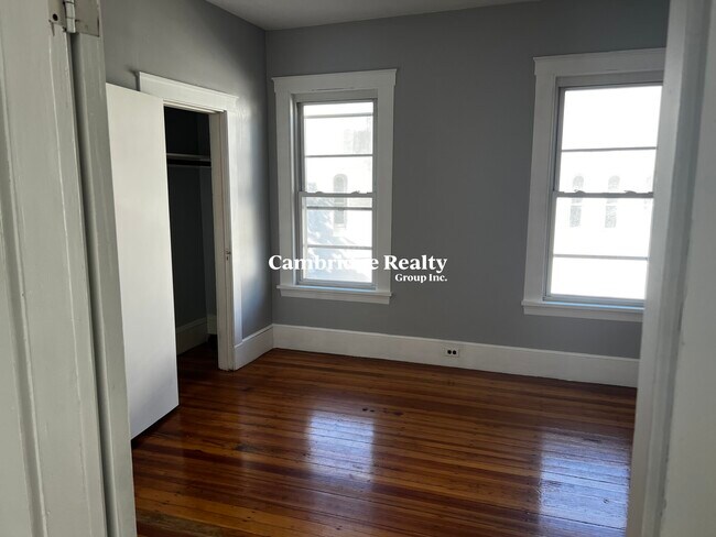 Foto del edificio - 187 Highland Ave