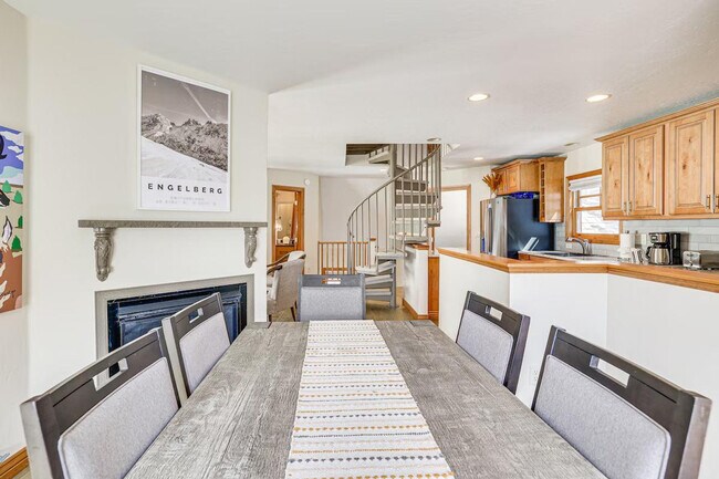 Foto del edificio - 304 N Main St