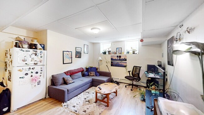 Foto del edificio - 15 Glenville Ave