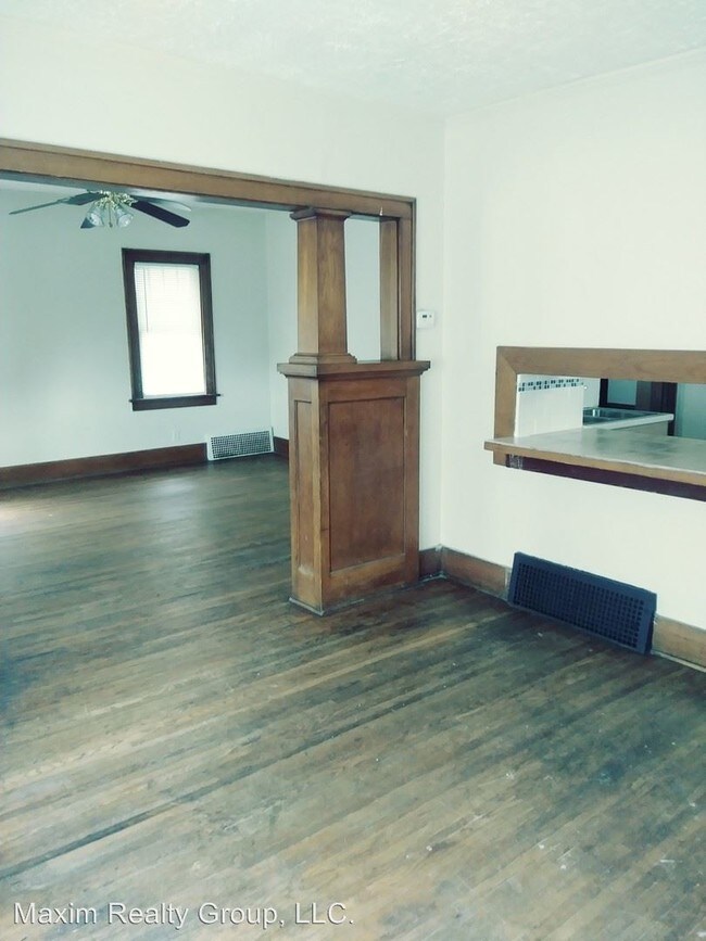 Building Photo - 4 br, 1.5 bath House - 1408 SHERWOOD AV