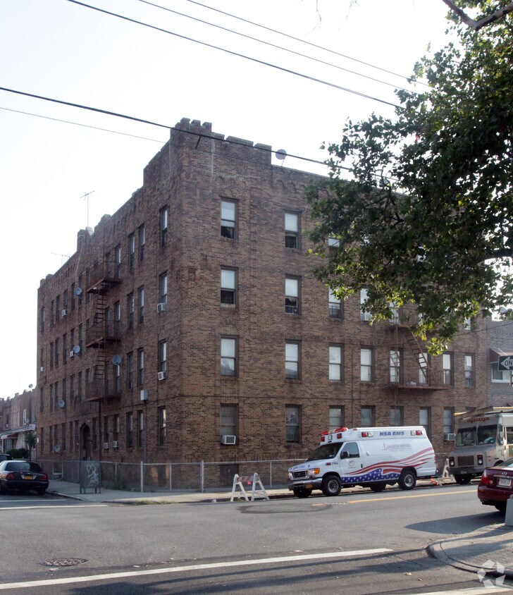 Primary Photo - 149 E 31st St