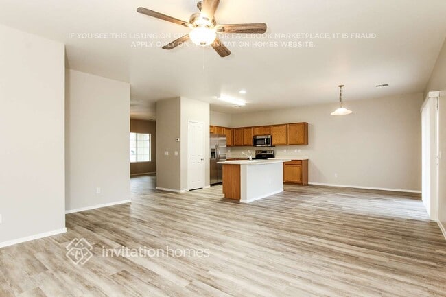 Building Photo - 14226 W Hearn Rd