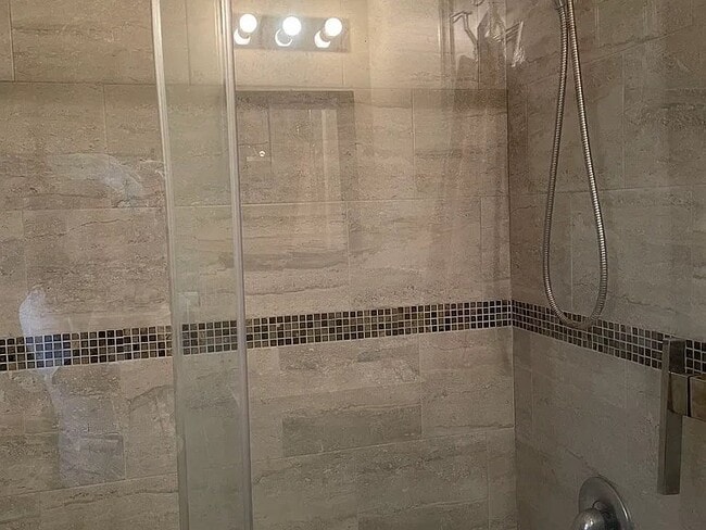 Building Photo - 416 Sussex St