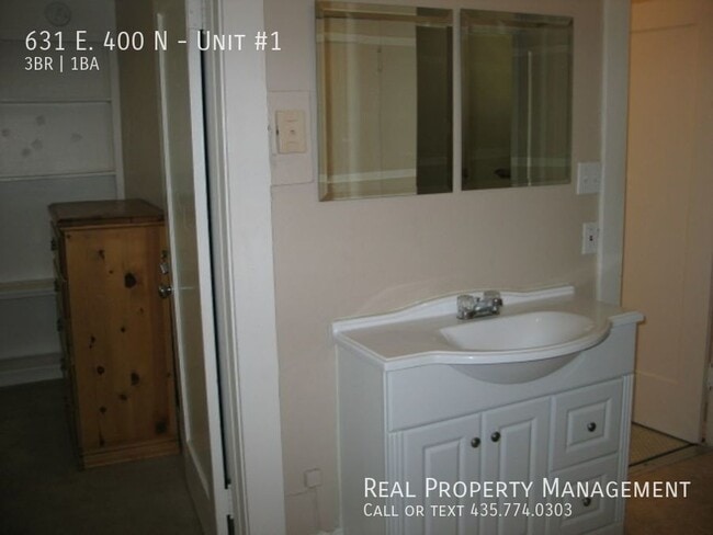 Building Photo - 631 E 400 N