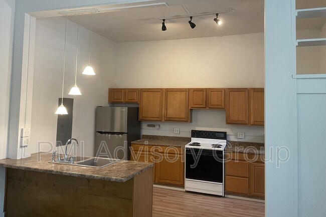 Foto del edificio - 114 SW 8th Ave