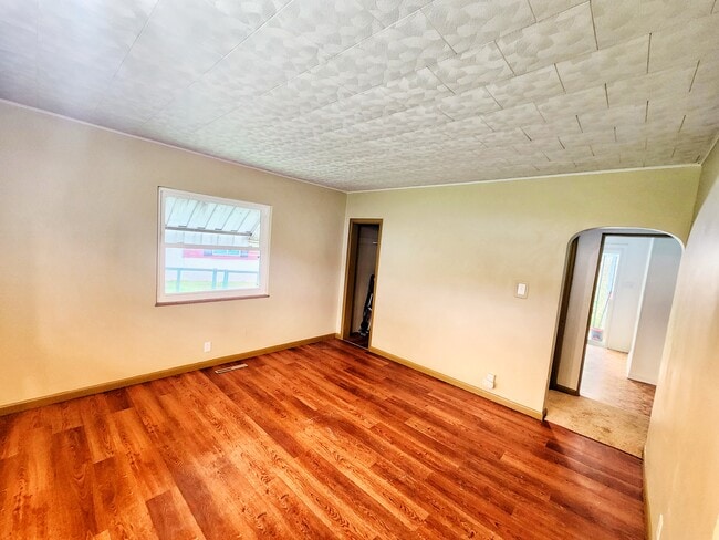 Building Photo - 1404 Chamberlain Ave