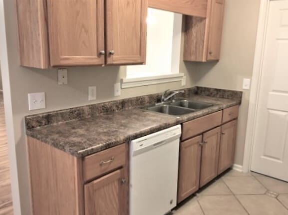Building Photo - 155 Brianna Cir