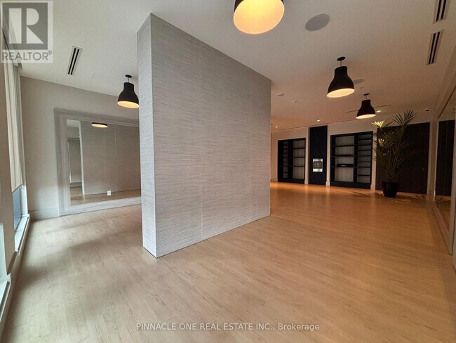 Building Photo - 2545-2545 Simcoe St N