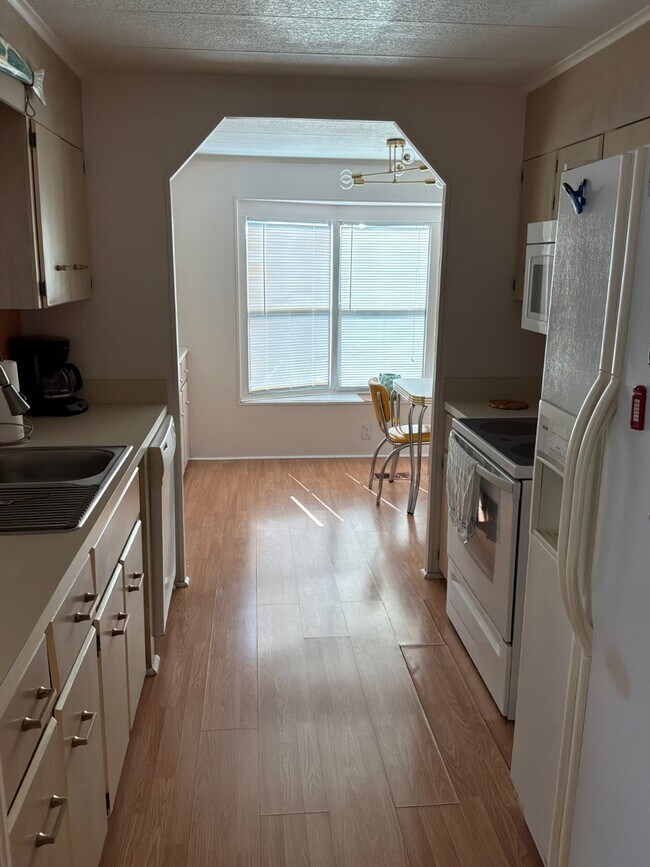 Foto del edificio - 19219 Meadowbrook Ct