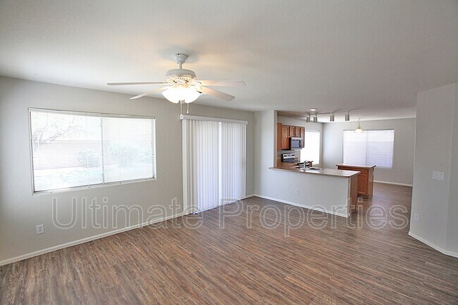 Building Photo - 12657 W Orange Dr