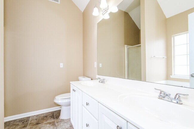 Building Photo - 8036 Rockhampton Cir