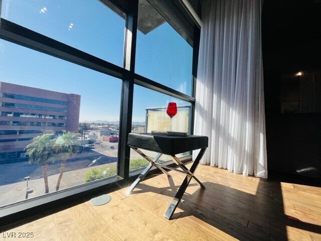 Foto del edificio - 353 E Bonneville Ave