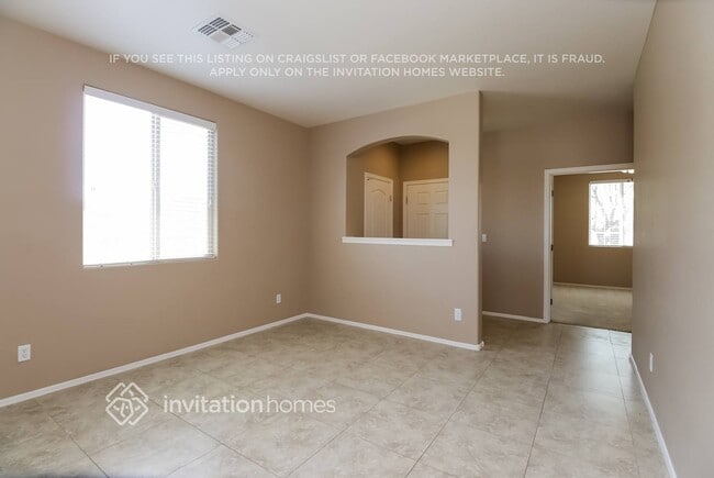 Building Photo - 4962 E Longhorn St