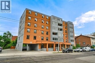 Building Photo - 23 Main St