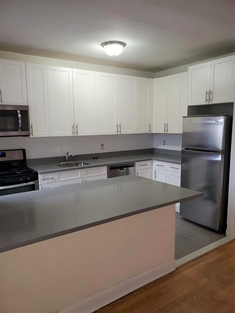 Foto principal - 43-24 43rd St