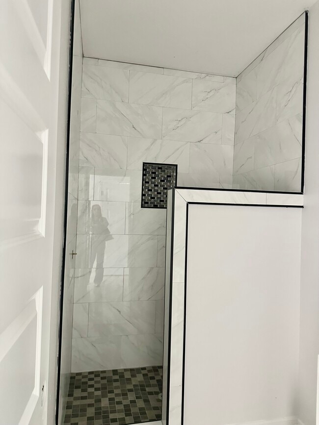 Foto del edificio - 1006 Escondido Ln E