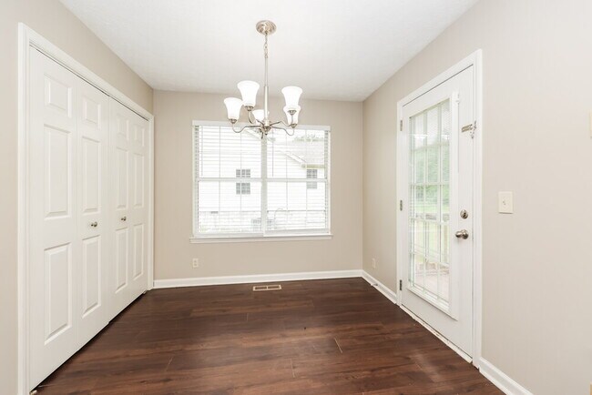 Foto del edificio - 1052 Cedar Creek Village Rd
