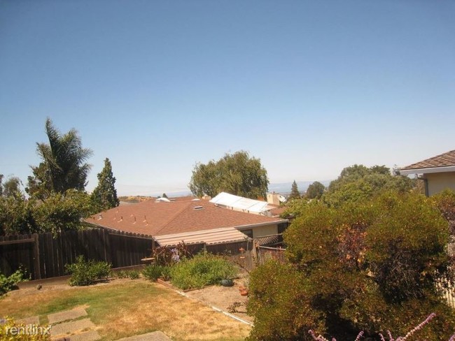 Building Photo - 3 br, 2 bath House - 2728 Belmont Canyon Road