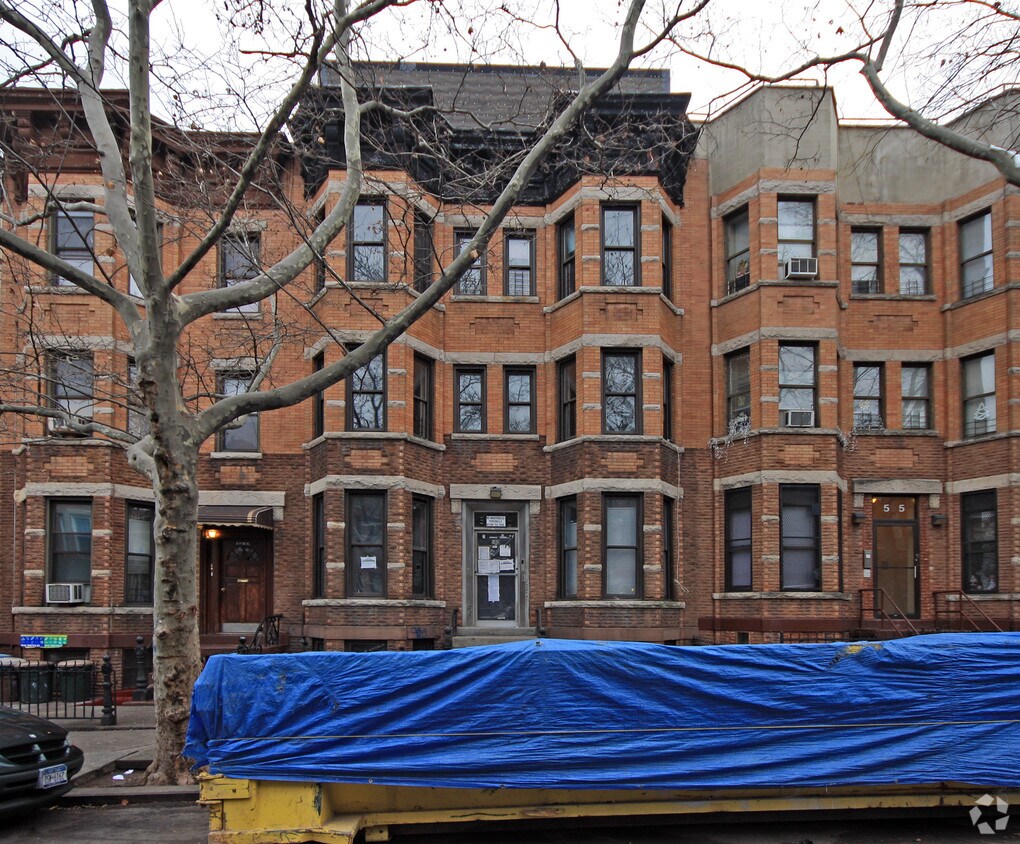 Primary Photo - 563 56th St