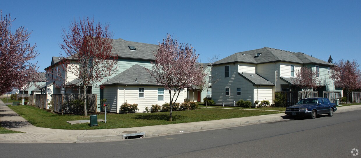 Building Photo - Songbird Village