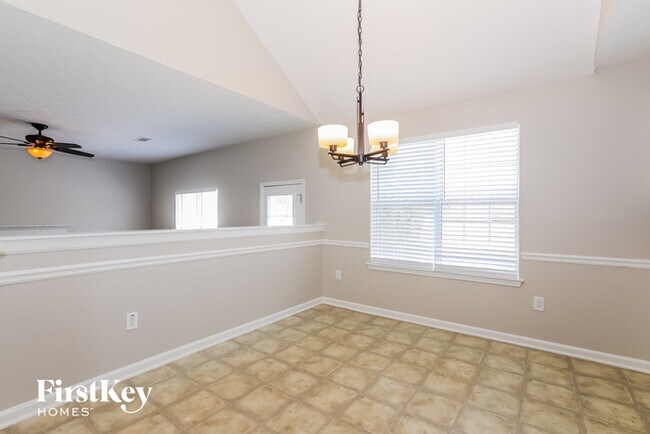 Building Photo - 90 Desota Dr