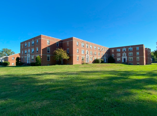 Building Photo - 2633 South St