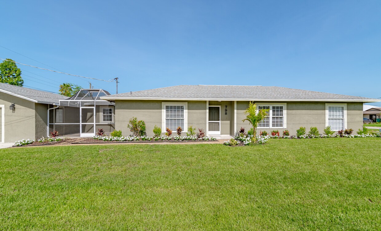Foto principal - 798 93rd Ave N
