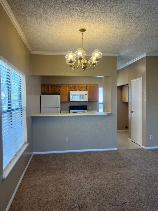 Foto principal - 1028 Mockingbird Ln