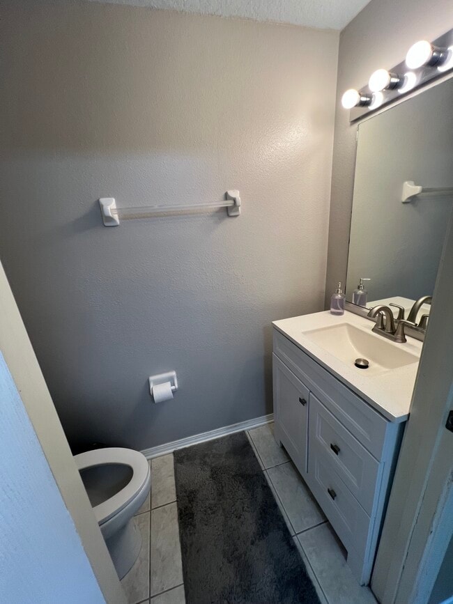 Foto del edificio - 1132 Kennewick Ct