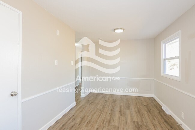 Foto del edificio - 9100 Ellison Dr