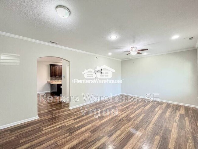 Building Photo - 1532 Highland Ave