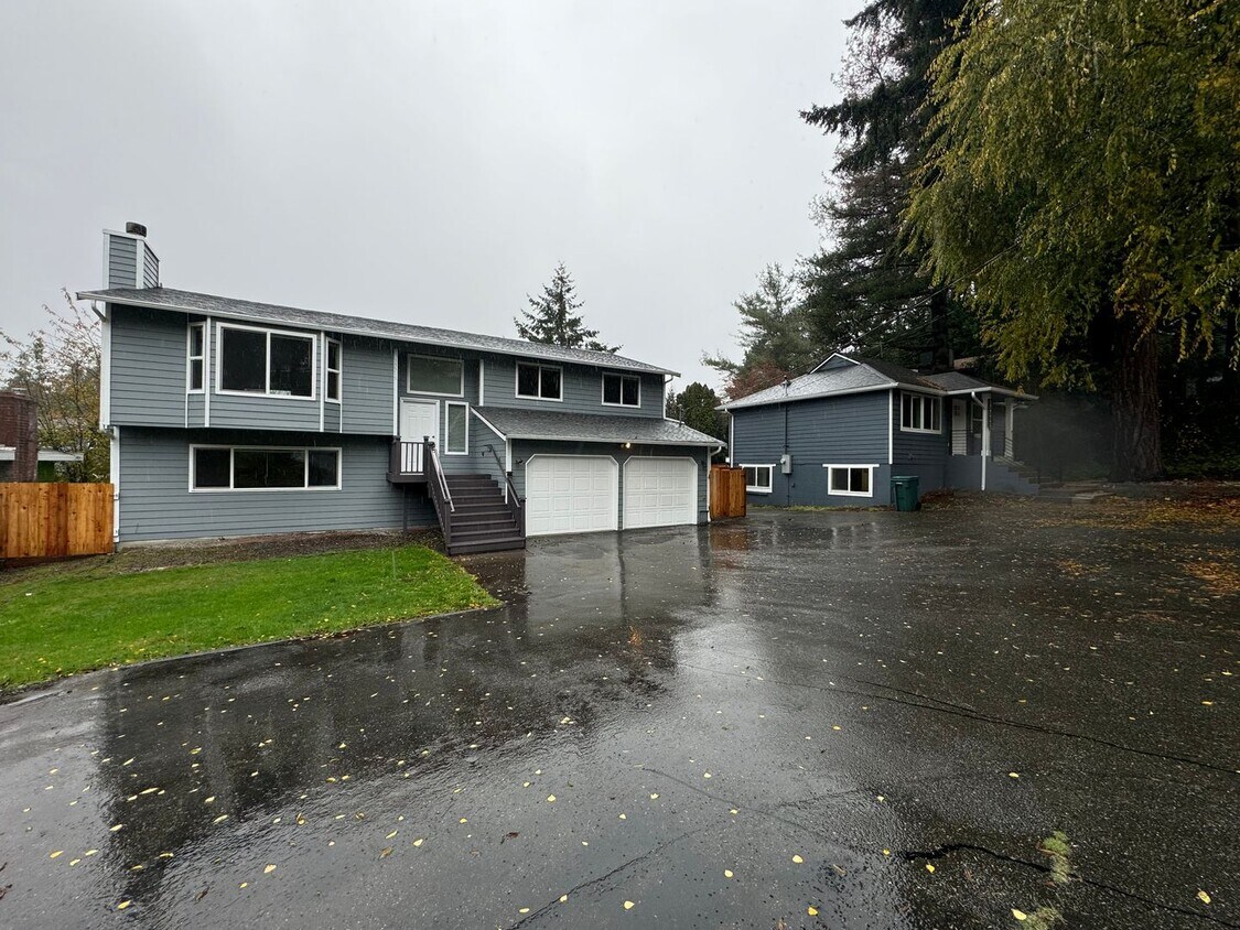 Primary Photo - Great Home for rent