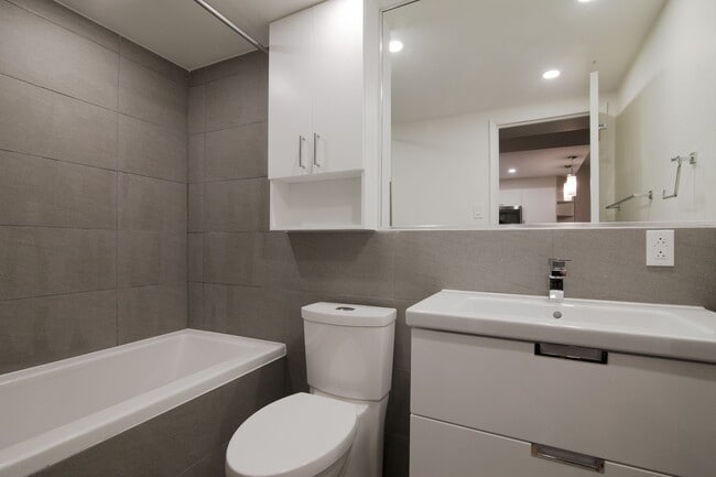 Photo du bâtiment - 4555 Av. Bonavista