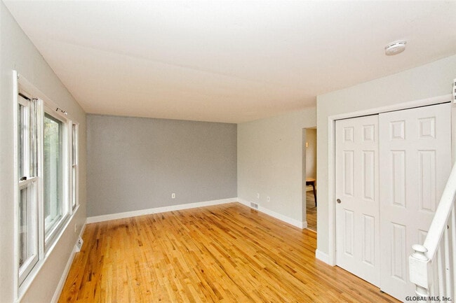 Building Photo - 238 A Old Niskayuna Rd