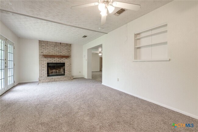 Foto del edificio - 1103 Deorsam Dr