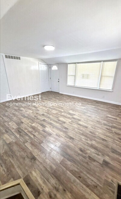 260 Sadonia Ave