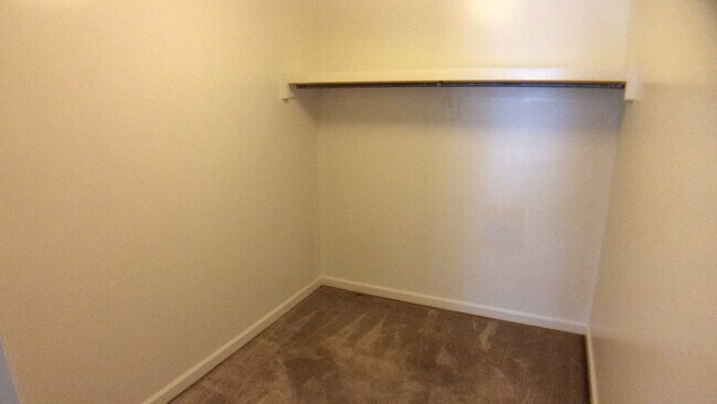 Building Photo - Christiansburg, 1 BR / 1 BA, Available soon!