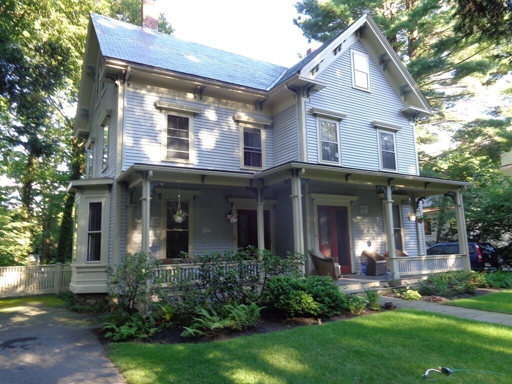 17 Chestnut St Unit 1, Wellesley, MA 02481 Condo for Rent in Wellesley, MA