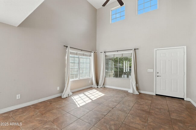 Building Photo - 4274 E Creosote Dr