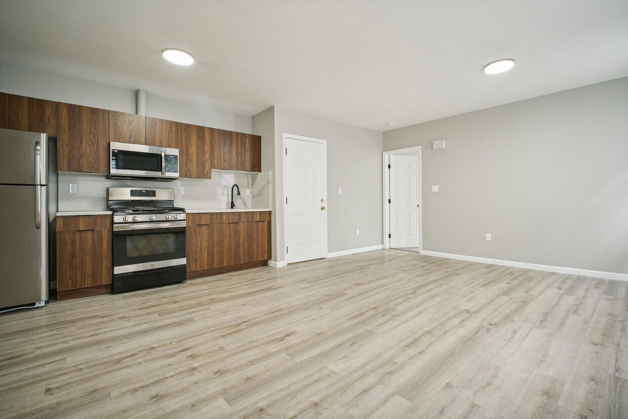 Primary Photo - 125 Kearney Ave