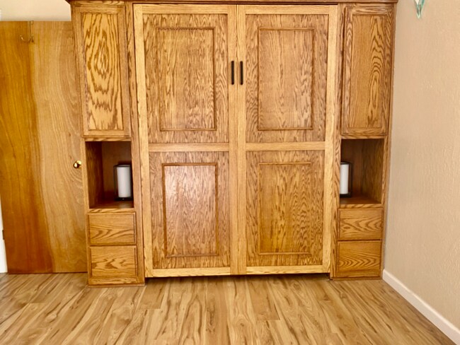 Foto del edificio - 477 E Sacramento Ave