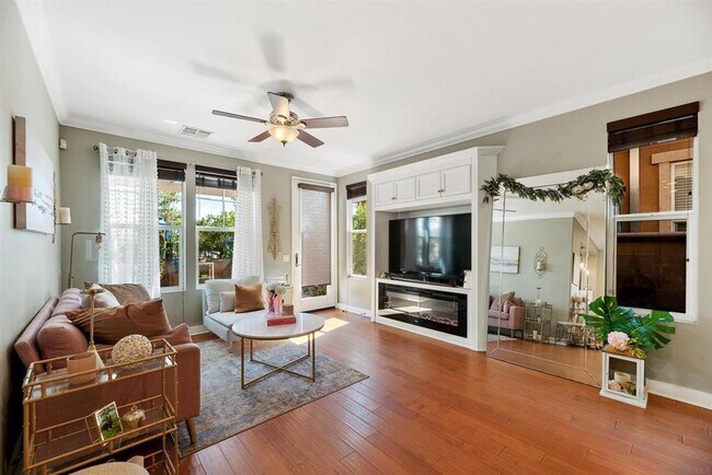 Building Photo - BEAUTIFUL 3BD/2.5BA Santee Home Available ...