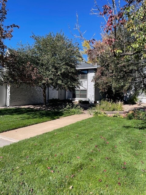 Building Photo - 5751 E Ithaca Pl