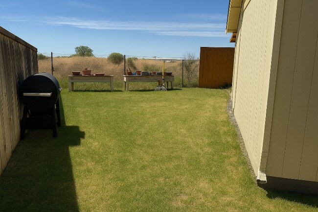 Foto del edificio - 606 NE Stoneridge Ln