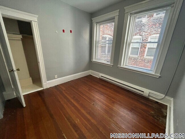 Foto del edificio - 881 Huntington Ave