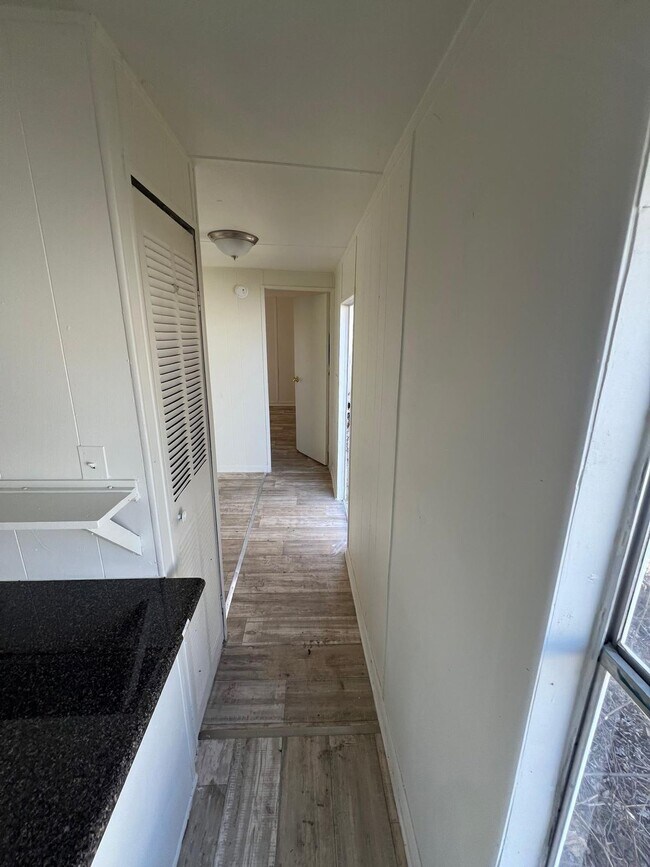 Foto del edificio - Renovated 2-Bed, 1-Bath Mobile Home