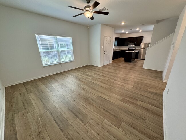 Foto del edificio - 10818 Emerick St